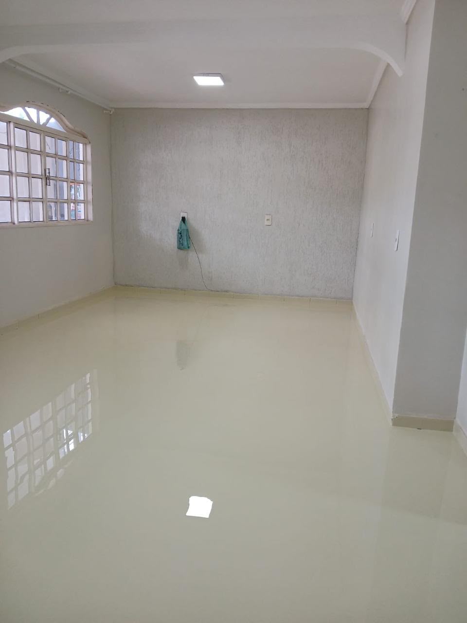 Piso epóxi autonivelante de alto padrão